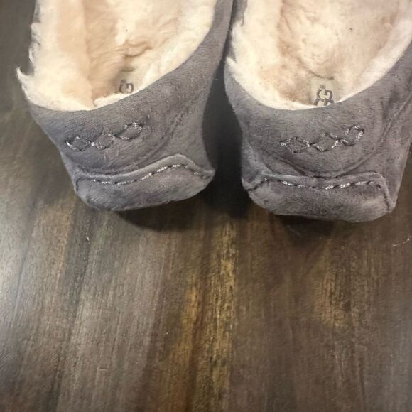 UGG Women’s Ansley Slipper light grey size 8 - Picture 7 of 8